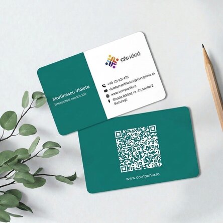 Személyre szabott alumínium névjegykártya, színes sávos dizájnnal, logóval és QR-kóddal