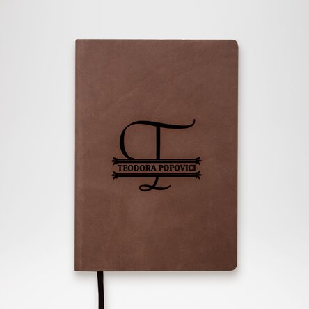 Agendă din piele personalizată cu monogramă și nume pe centru - model 2