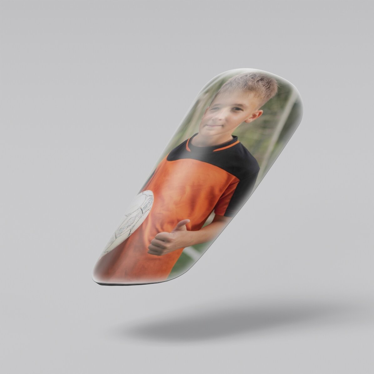 Személyre szabott futballvédők 2 fotóval