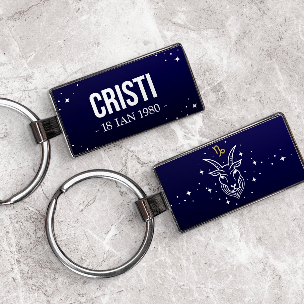 Breloc personalizat cu text și zodie - Capricorn