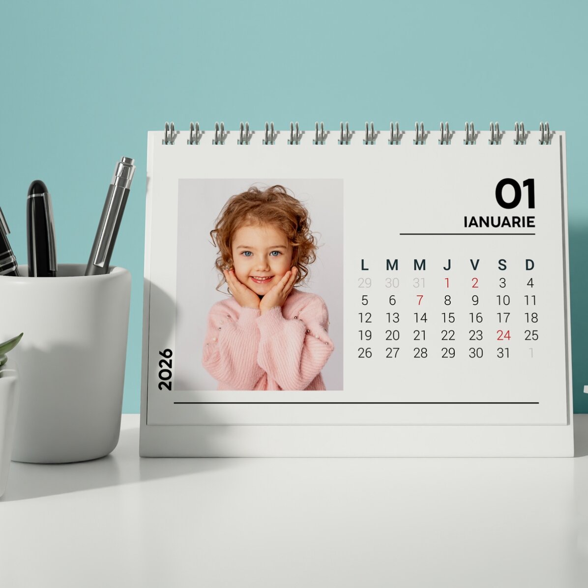 Calendar de birou personalizat cu fotografii