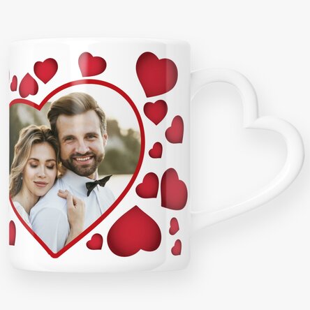 Cană personalizată cu inimioare și o poză  - model toartă în formă de inimă 
