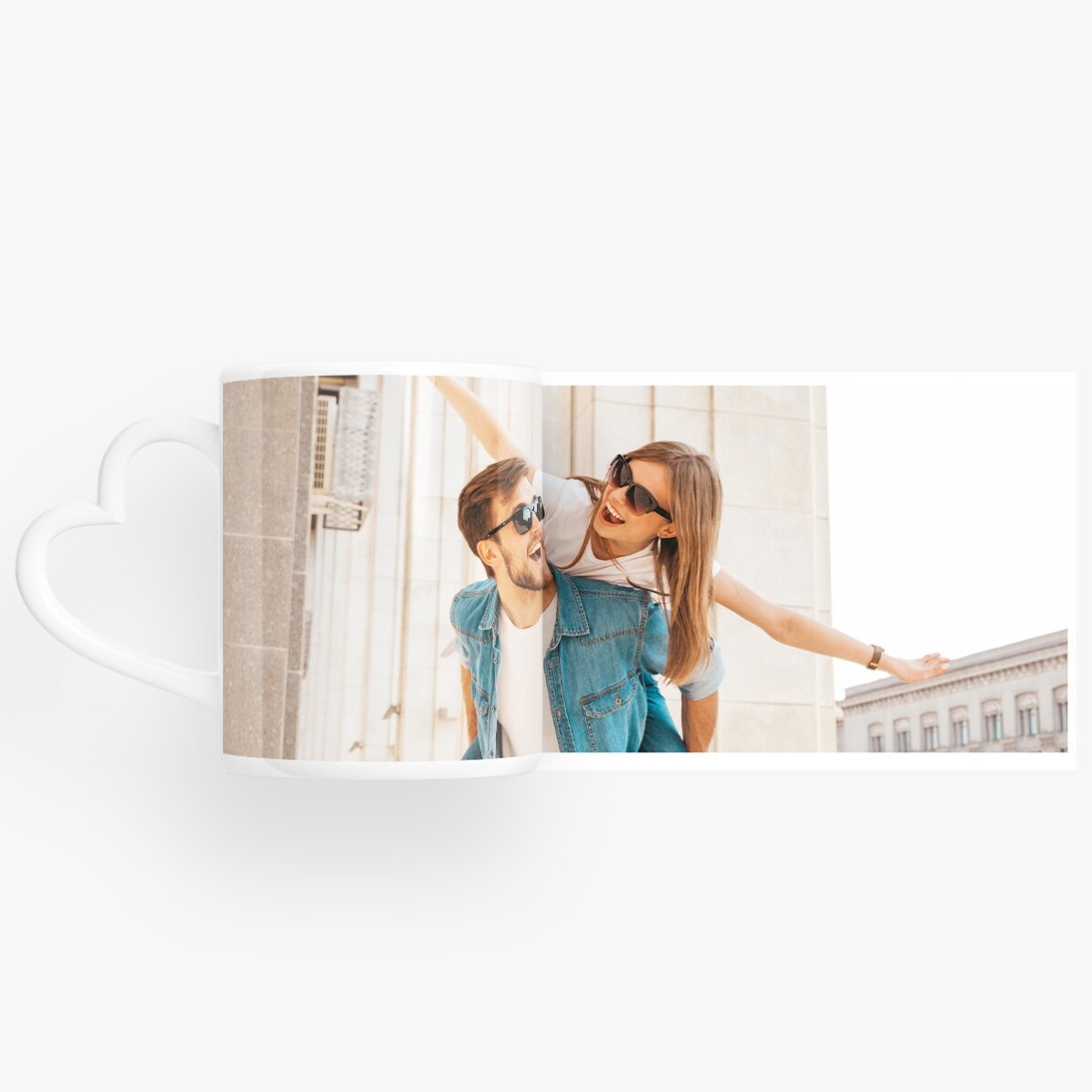 Cană personalizată cu o poză landscape  - model toartă în formă de inimă