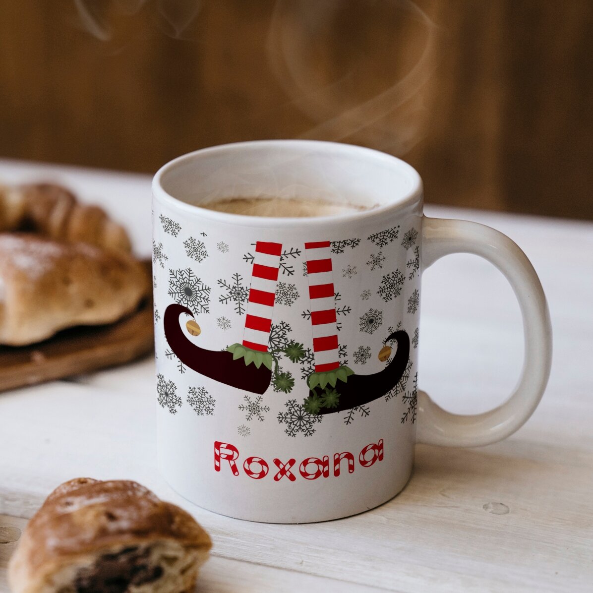 Cană personalizată Elf cu text - model de Crăciun