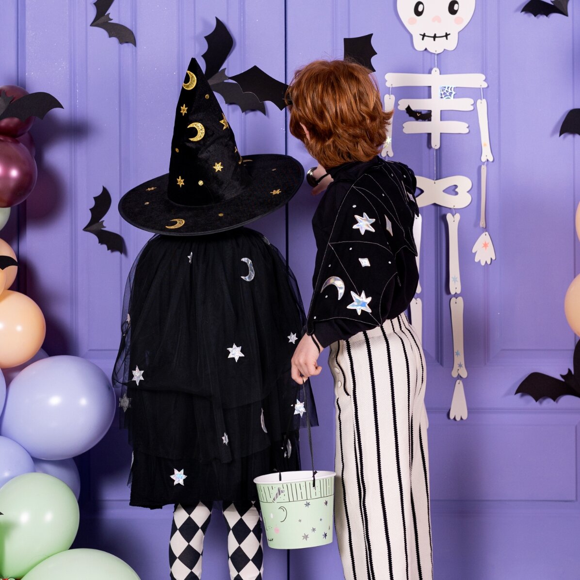 Capă neagră de Vrăjitoare