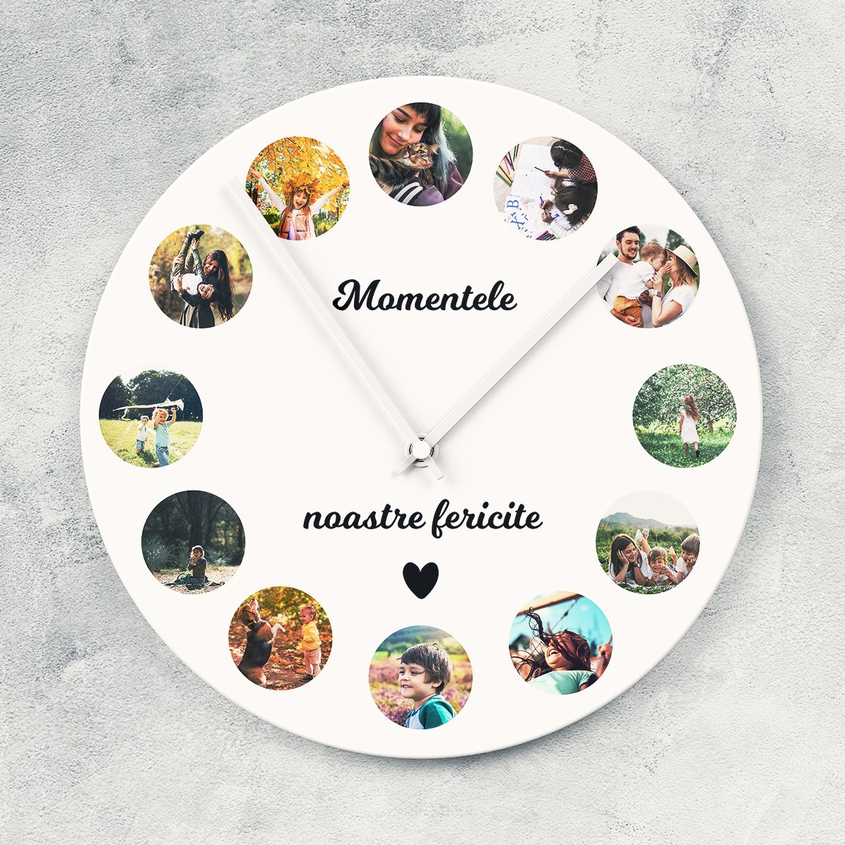 Ceas personalizat cu 12 poze - Momentele noastre
