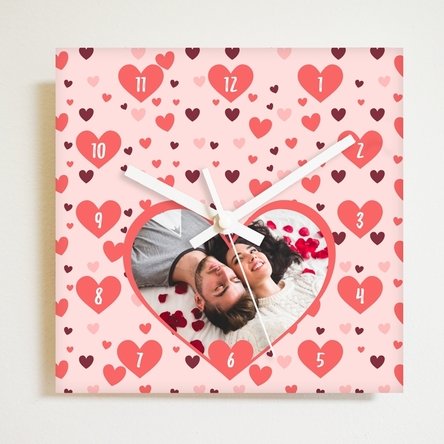 Ceas pătrat personalizat cu o poză în formă de inimă