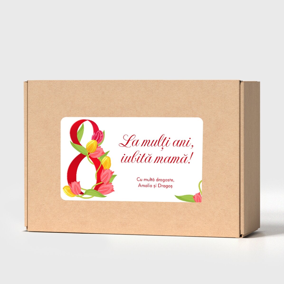 Személyre szabott kézműves doboz matricával és üzenettel március 8-ra