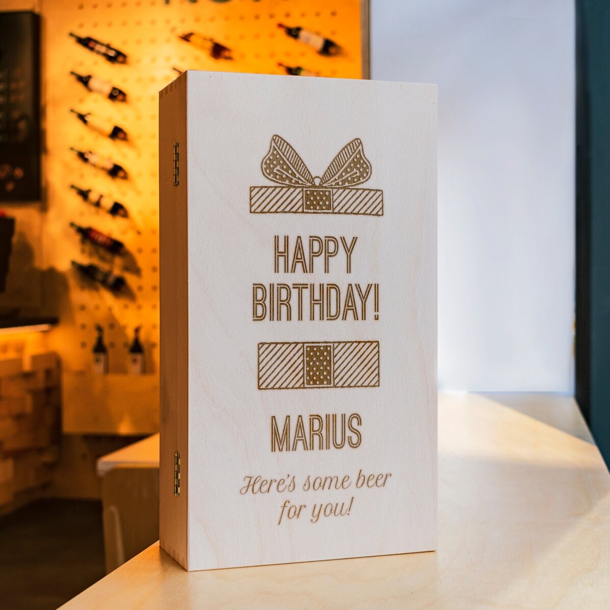 Cutie de bere personalizată pentru trei sticle - Cadou