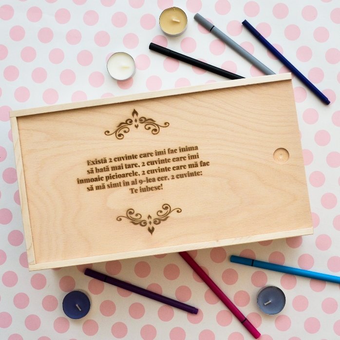 Cutie de cadou personalizată din lemn cu mesaj