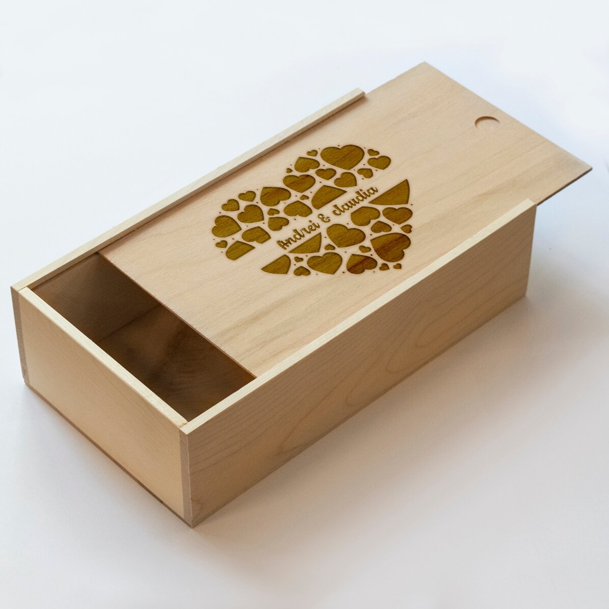 Cutie de cadou personalizată din lemn cu numele voastre 