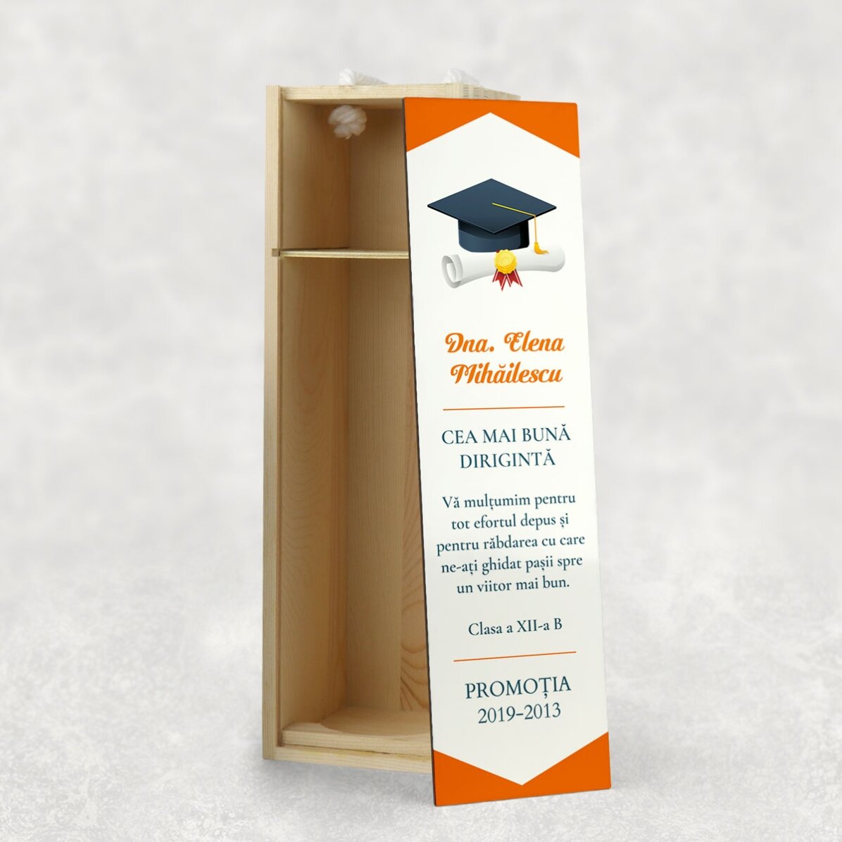 Cutie de vin pentru o sticlă personalizată cu mesaj de absolvire