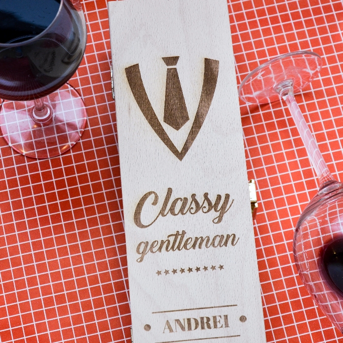 Cutie de vin personalizată -  Classy Gentleman