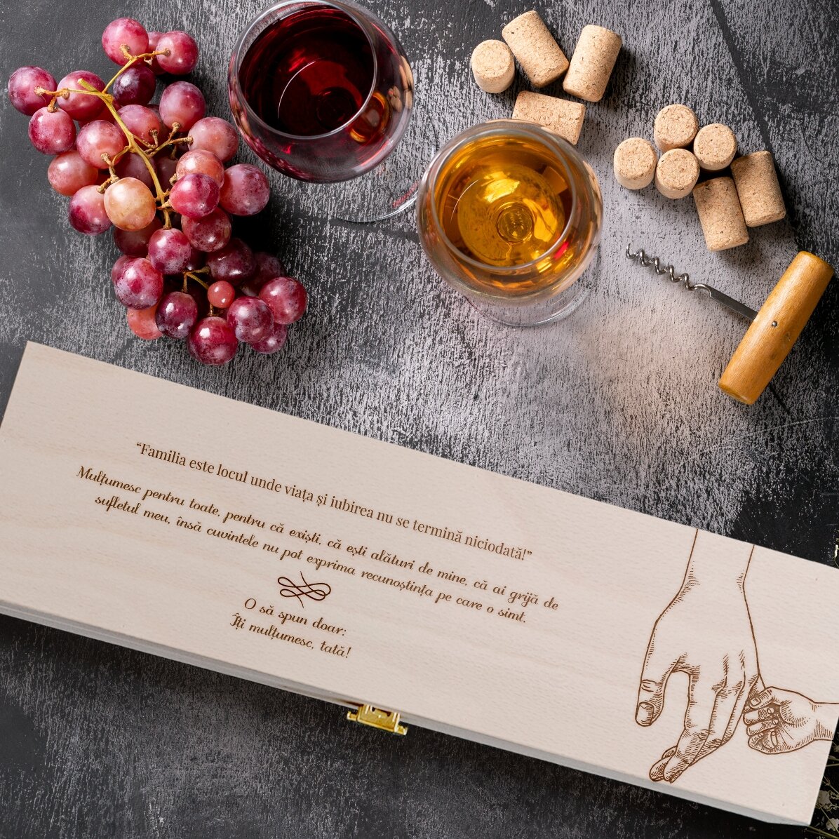 Cutie de vin personalizată cu mesaj de mulțumire pentru tata - Hands