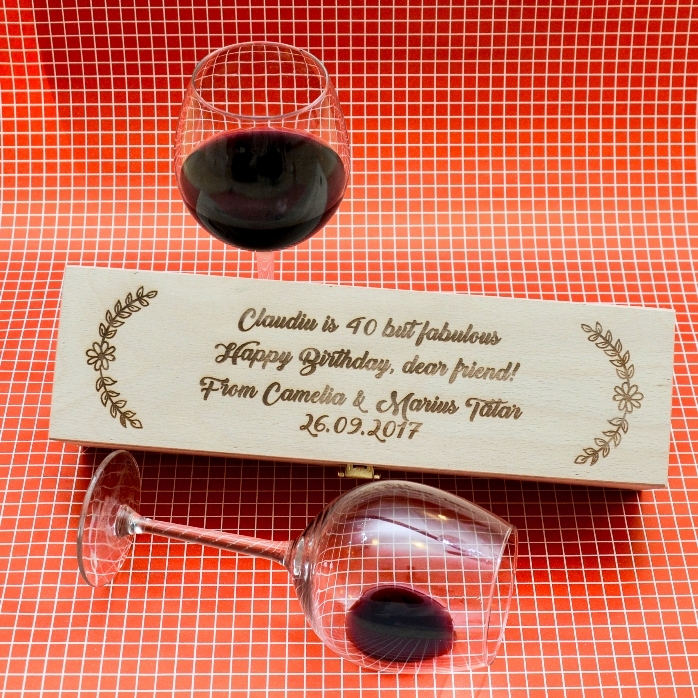 Cutie de vin personalizată cu mesaj