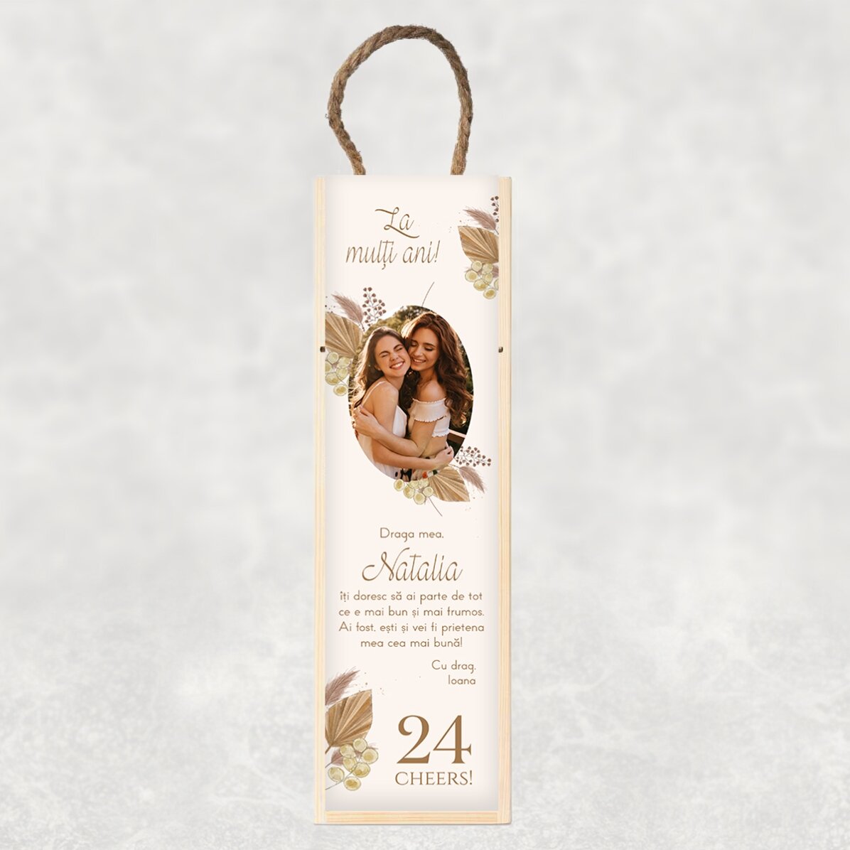 Cutie de vin personalizată cu poză și text - La mulți ani