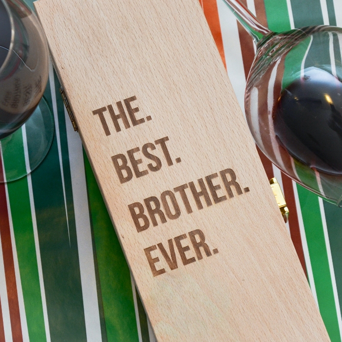 Cutie de vin personalizată - the best brother ever