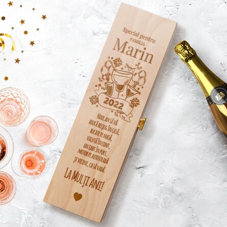 Cutie de vin spumant personalizată cu mesaj pentru Anul Nou