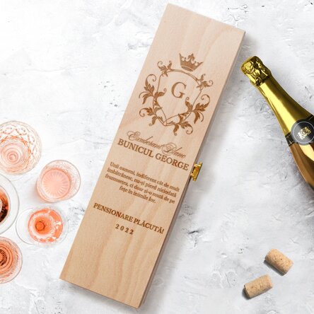 Cutie de vin spumant personalizată - model pentru pensionare