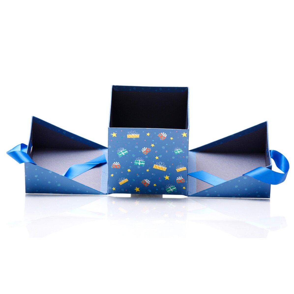 Cutie cadou de Crăciun - model cadouri colorate