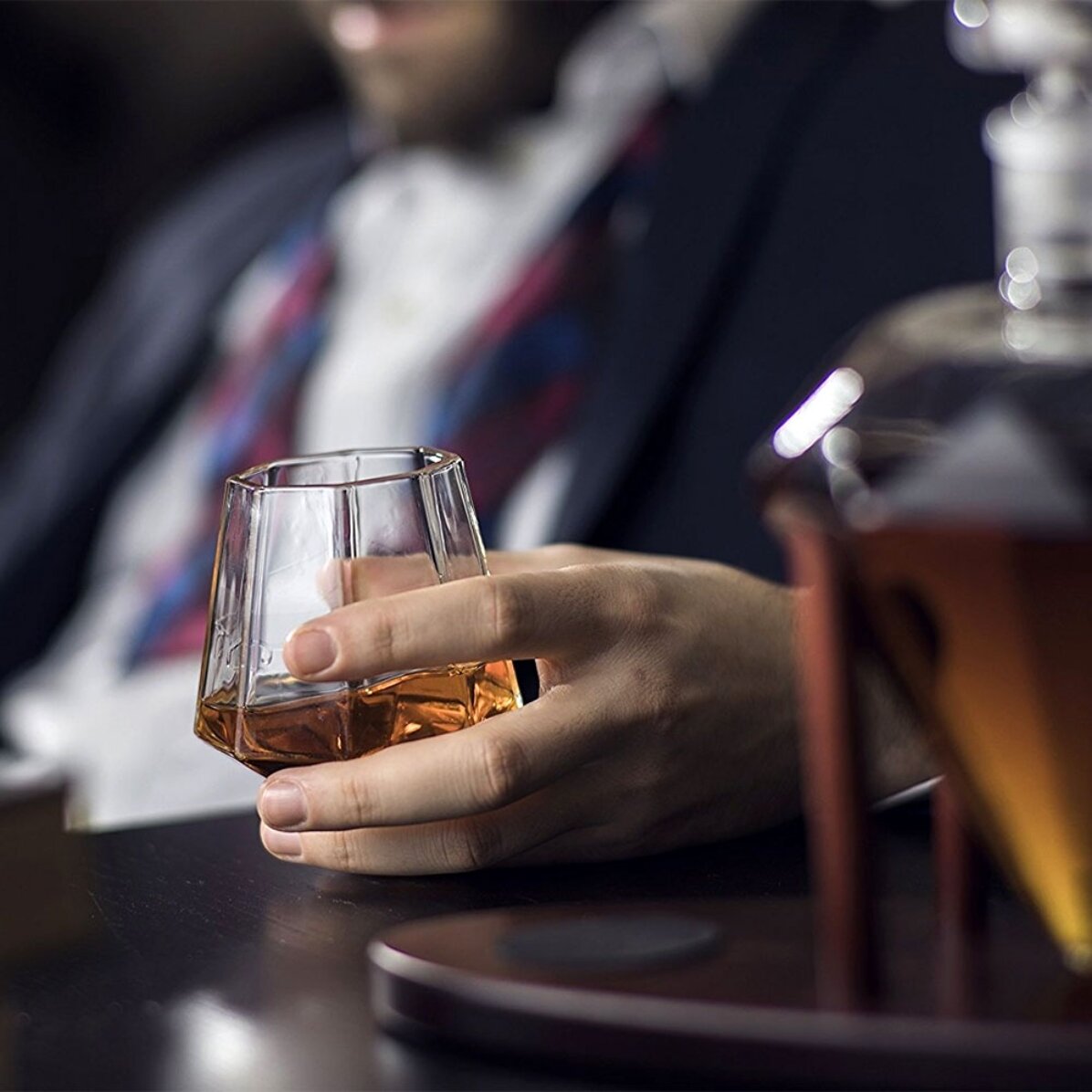 Decantor deluxe diamant cu două pahare