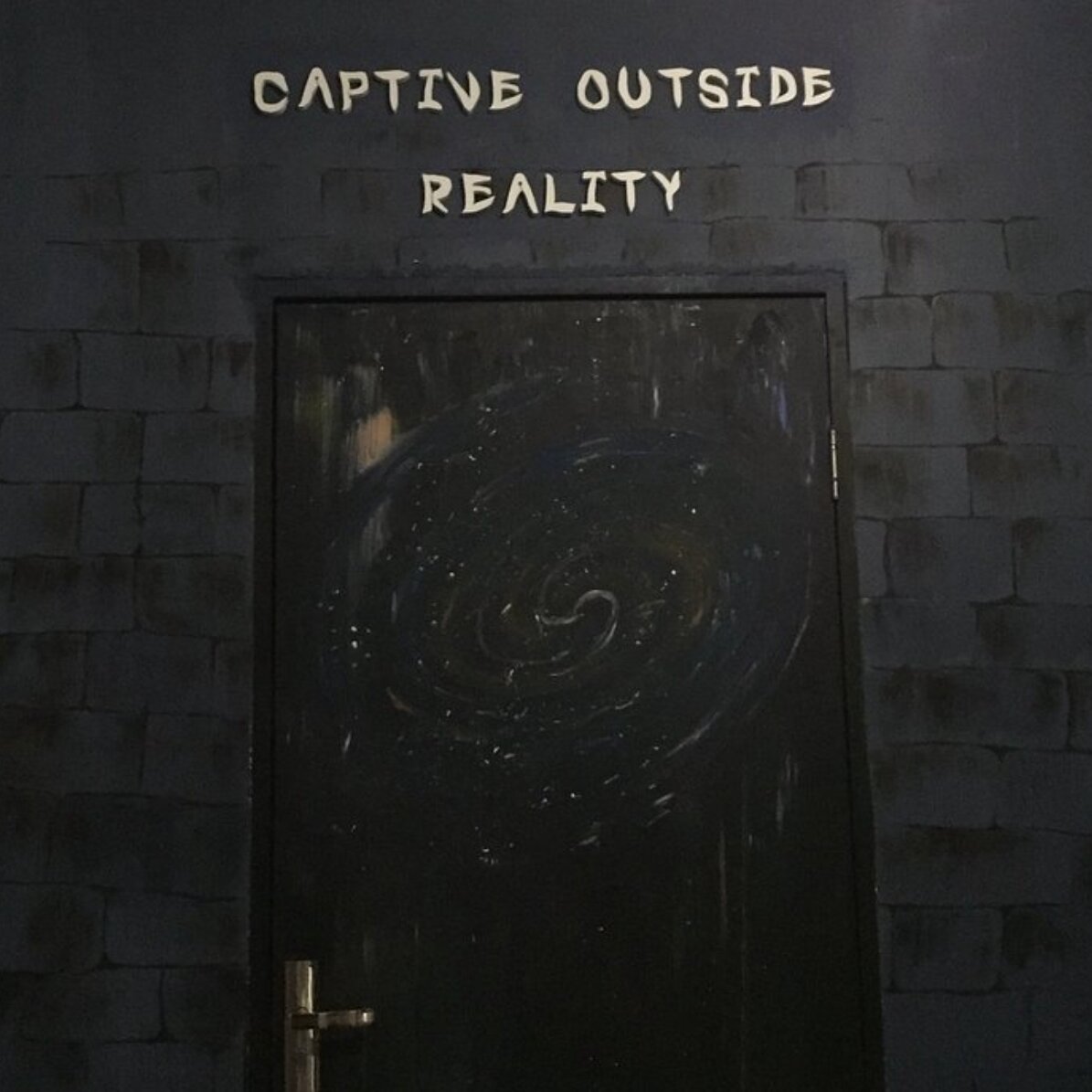 Experiență cadou - Escape Room Captive Outside Reality 