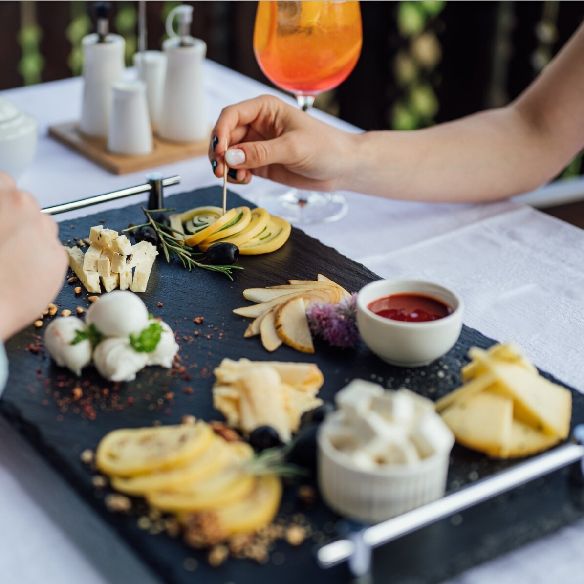 Sejur la Castel Daniel - Escapadă romantică pentru cupluri