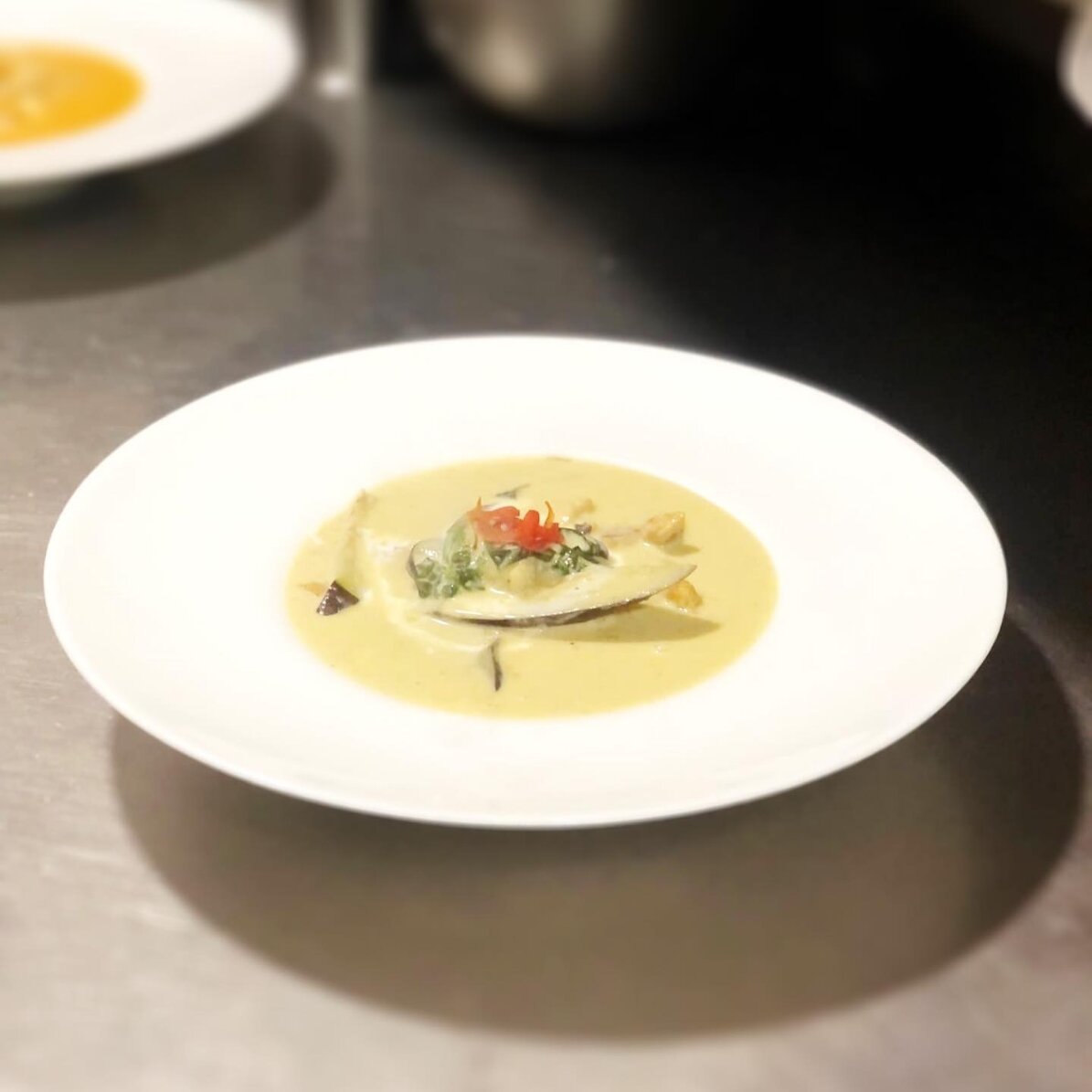 Experiență gourmet cadou la Kunnai  - Cină exclusivistă la cel mai renumit restaurant Thai 