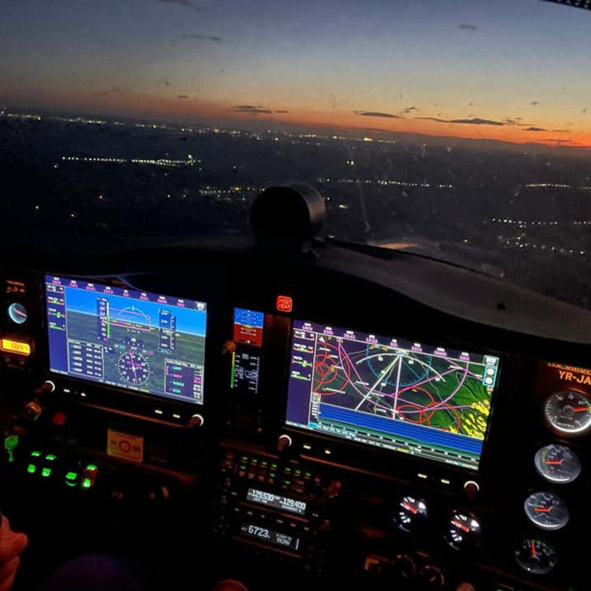 Experiență cadou - Simulator terapeutic de zbor în București - Boeing 737-800 New Generation