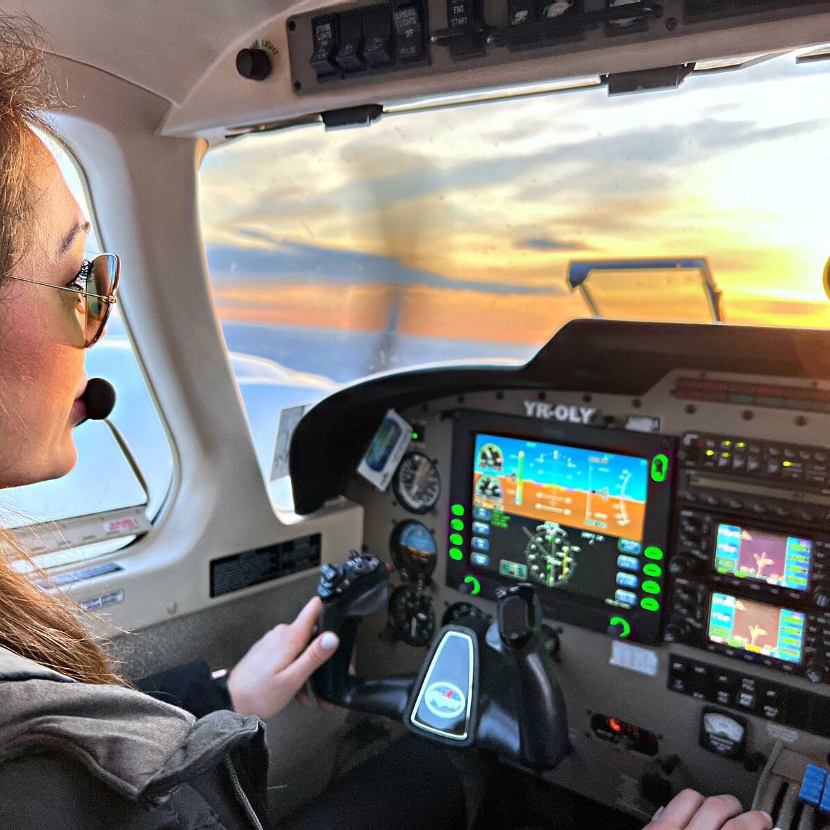 Experiență cadou - Simulator terapeutic de zbor în București - Boeing 737-800 New Generation