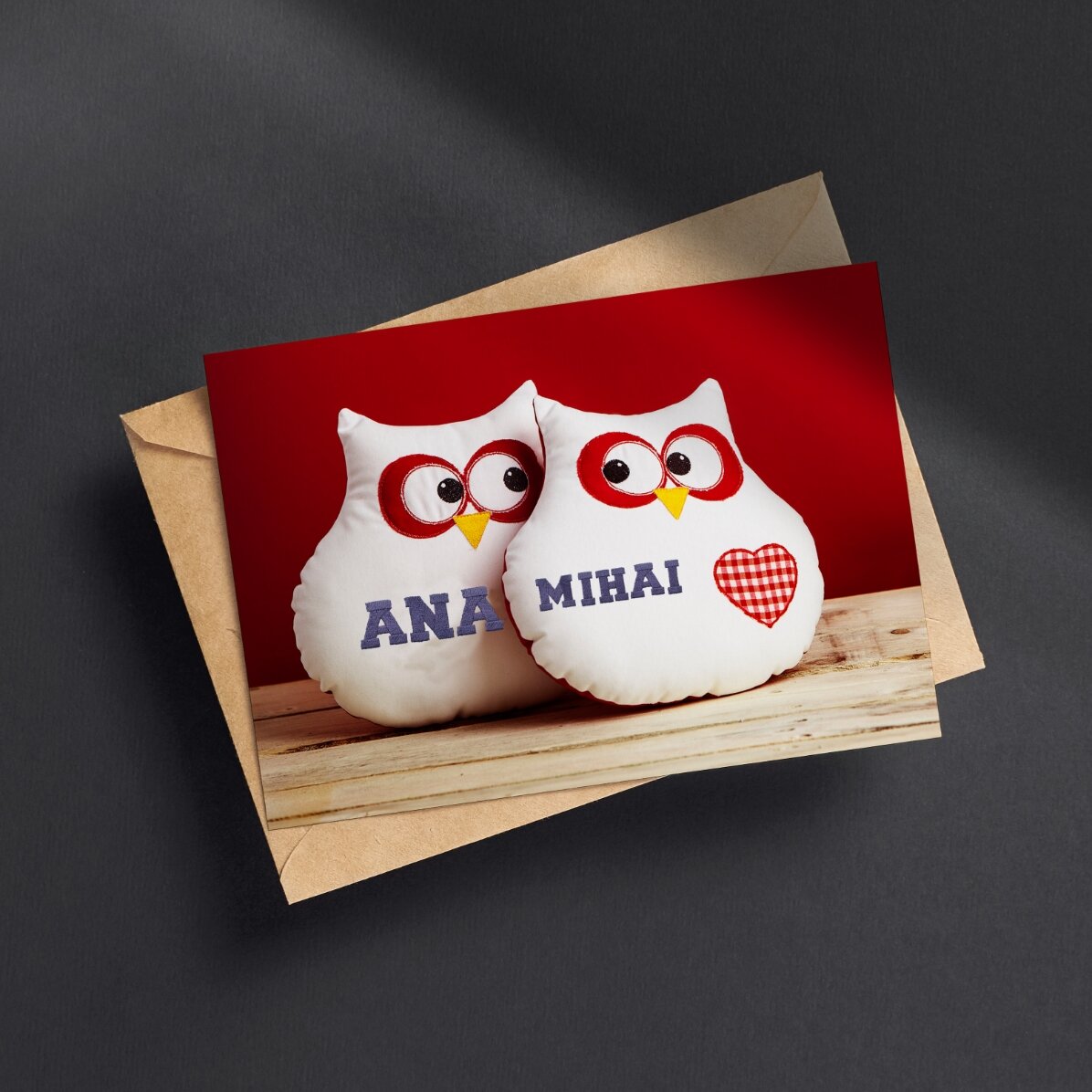 Felicitare personalizată bufnițe cu inimioară