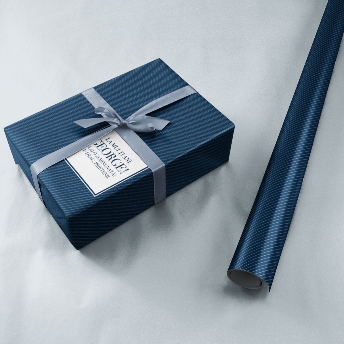 Hârtie de împachetat cadouri personalizată cu text - Dark Blue