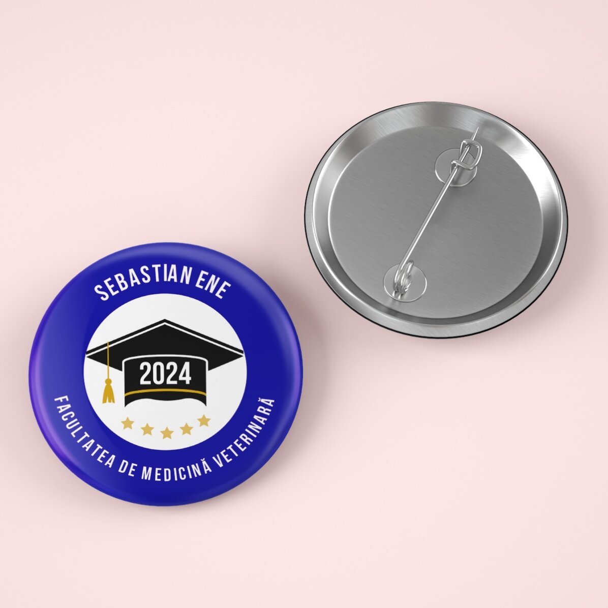 Insignă personalizată cu text - Absolvent