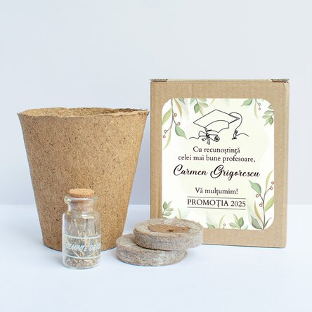 Kit de plantat flori în cutiuță personalizată cu mesaj pentru profesori - model absolvire