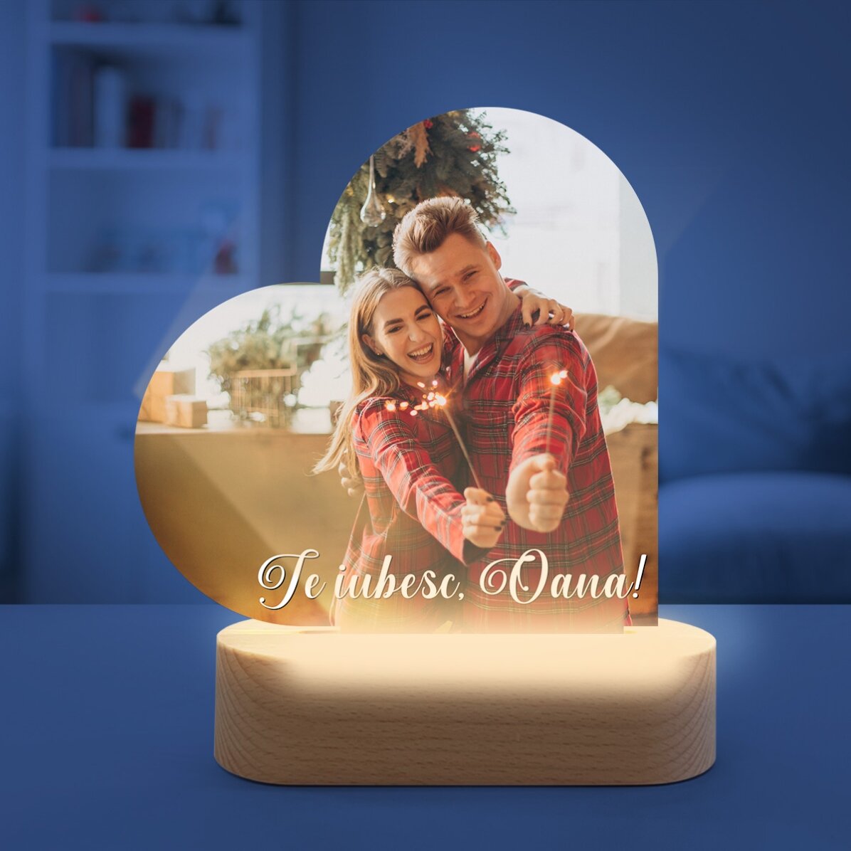 Lampă veghe LED inimă personalizată cu o poză și mesaj
