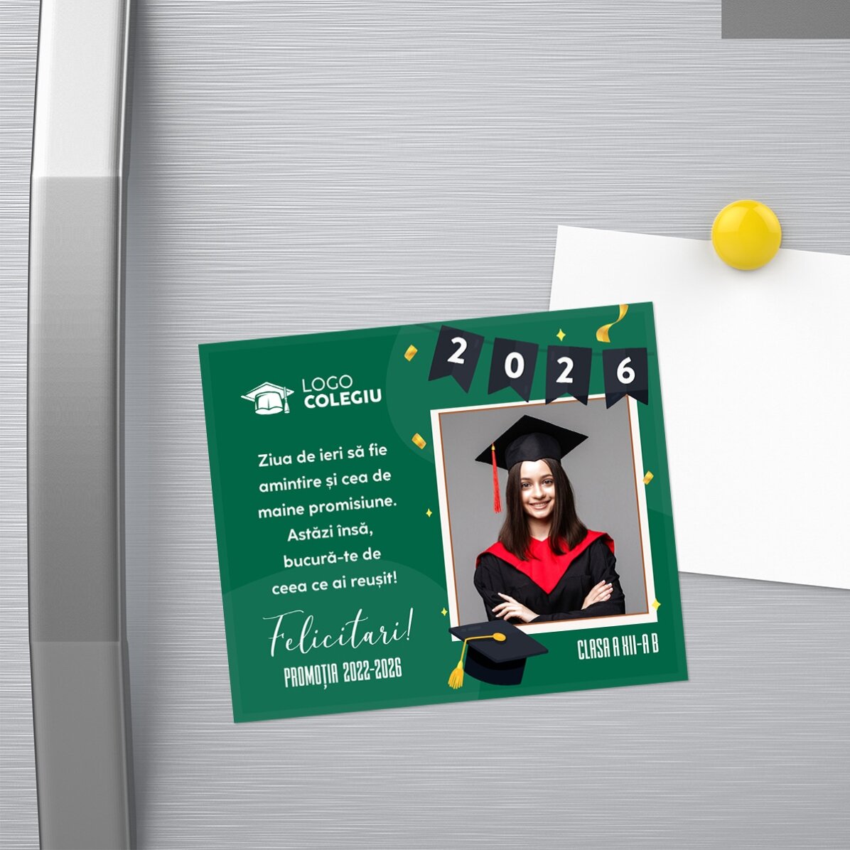 12x10 cm-es mágnes, logóval, fotóval és szöveggel személyre szabva – Gratulálunk az érettségihez!