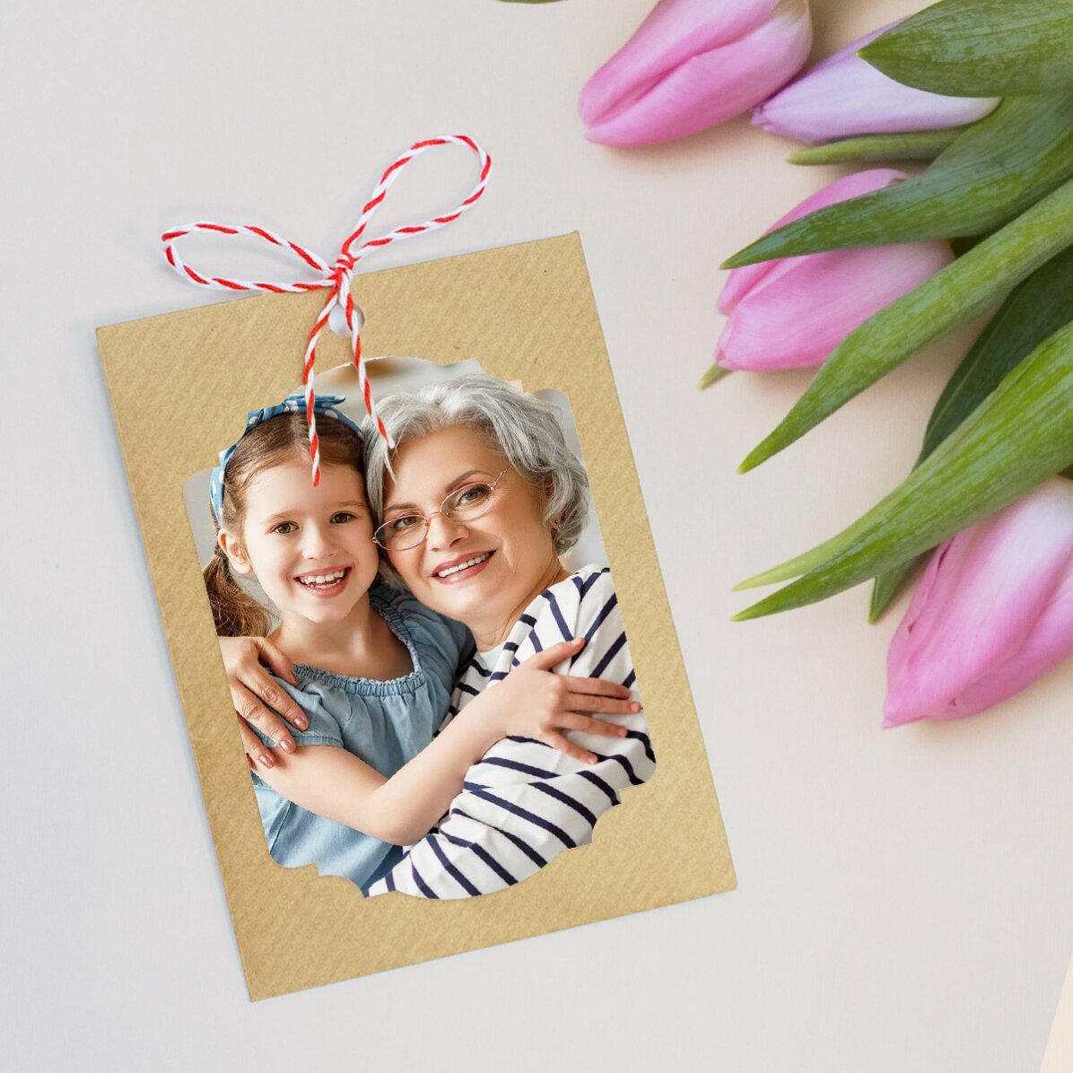 Személyre szabott, elültethető Martisor fotóval