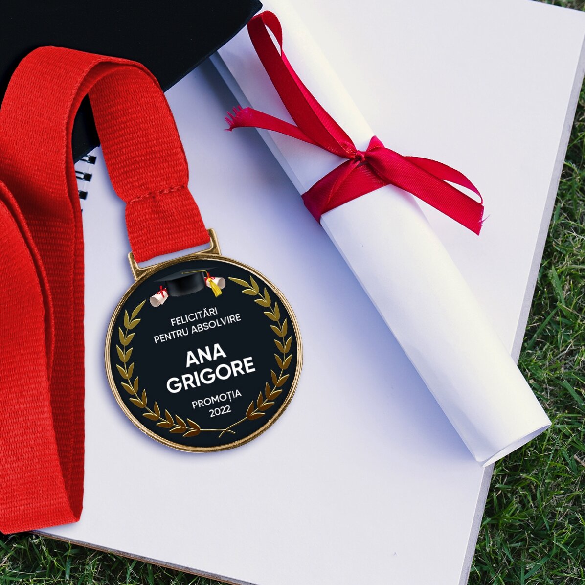 Medalie personalizată cu text - Felicitări pentru absolvire