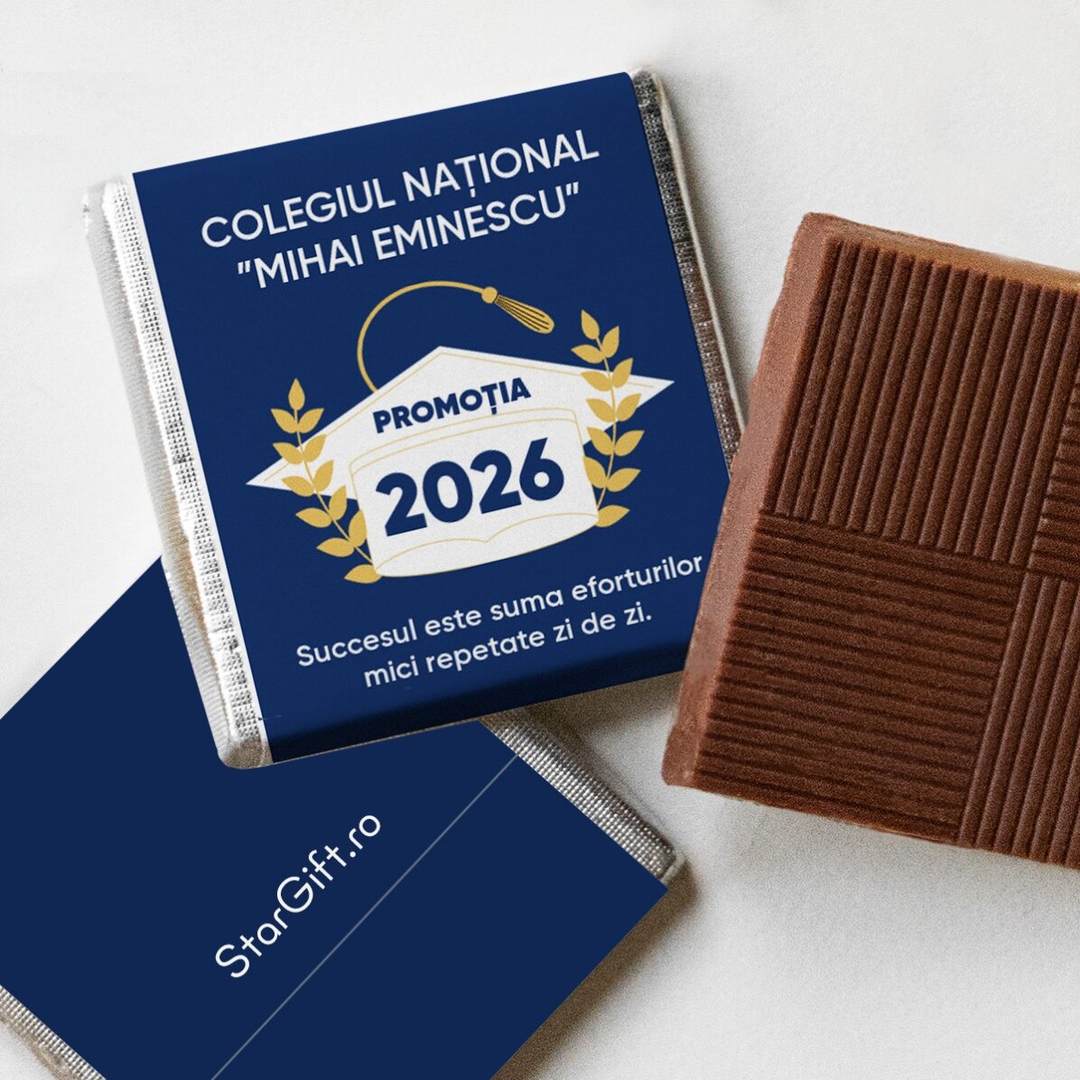 Személyre szabott mini csokoládé diplomázási üzenettel
