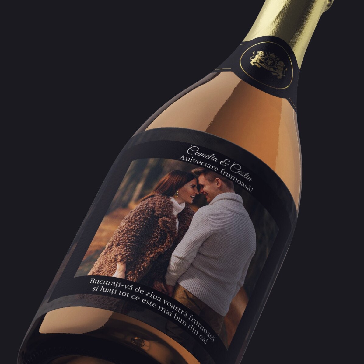 Mini sticluță de vin spumant personalizată cu text și poză pentru aniversări