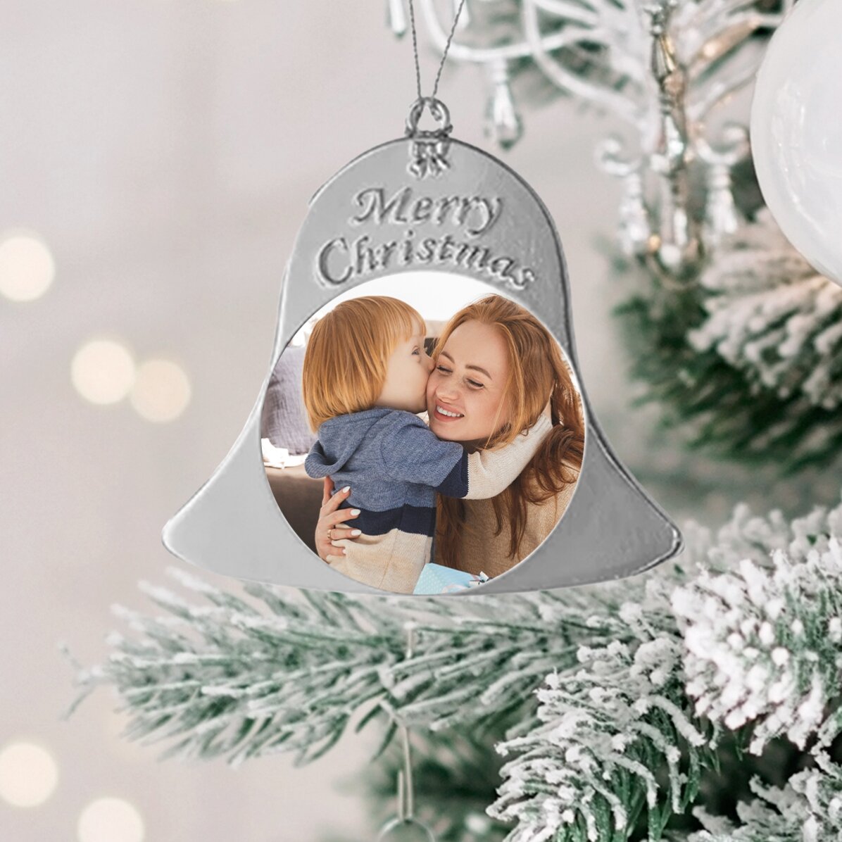 Ornament de brad personalizat cu două poze - model Clopoțel