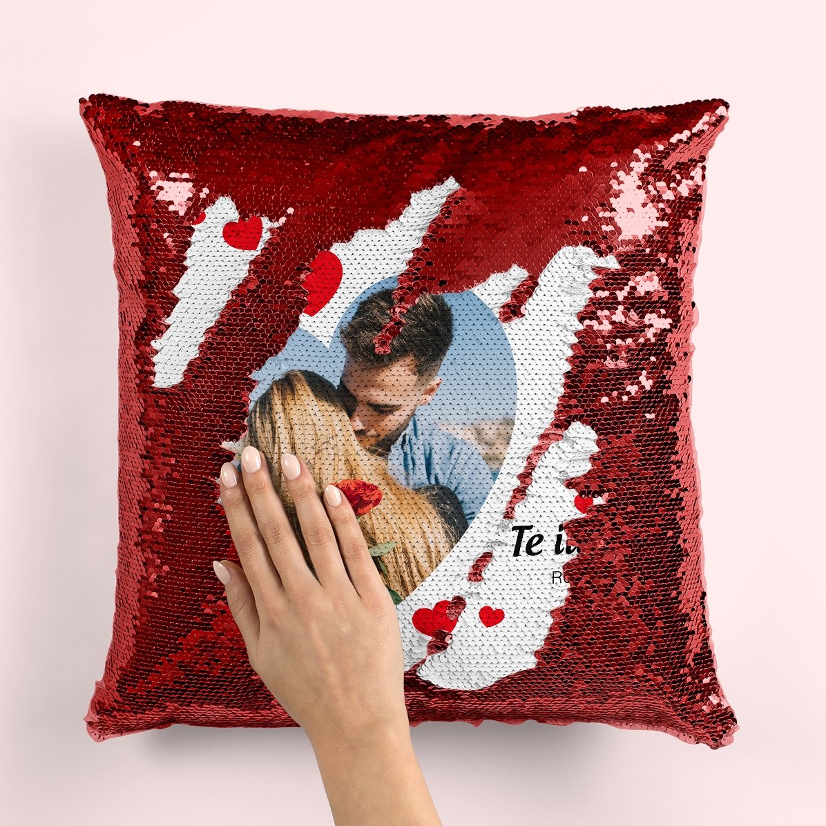 Pernă cu paiete personalizată cu o poză și mesaj de dragoste