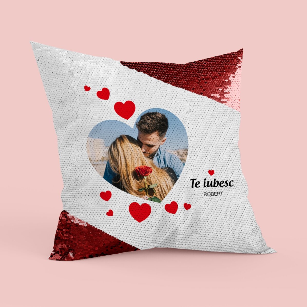 Pernă cu paiete personalizată cu o poză și mesaj de dragoste