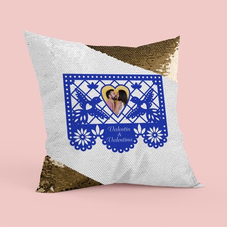 Pernă personalizată cu o poză și text - Doves Paiete aurii