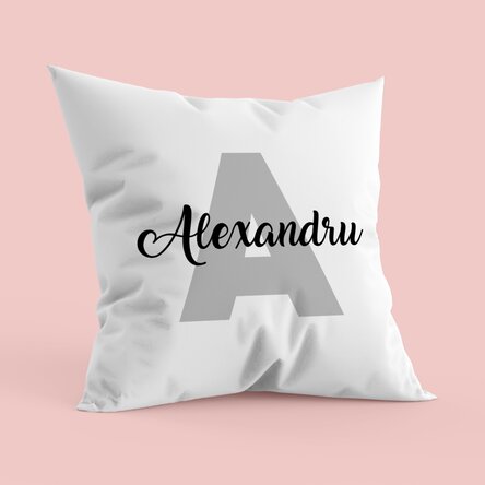 Pernă personalizată cu text - Inițială