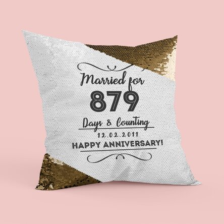 Pernă personalizată cu text - Married for - Paiete aurii