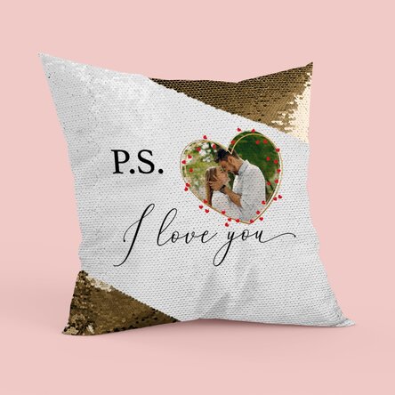 Pernă personalizată cu text si inimioare - Paiete aurii