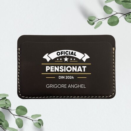 Portofel din piele personalizat color cu text - Oficial pensionat