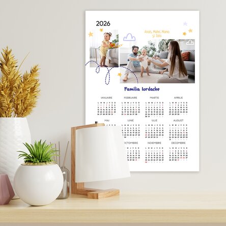 Poster calendar personalizat cu 2 poze și text - Family