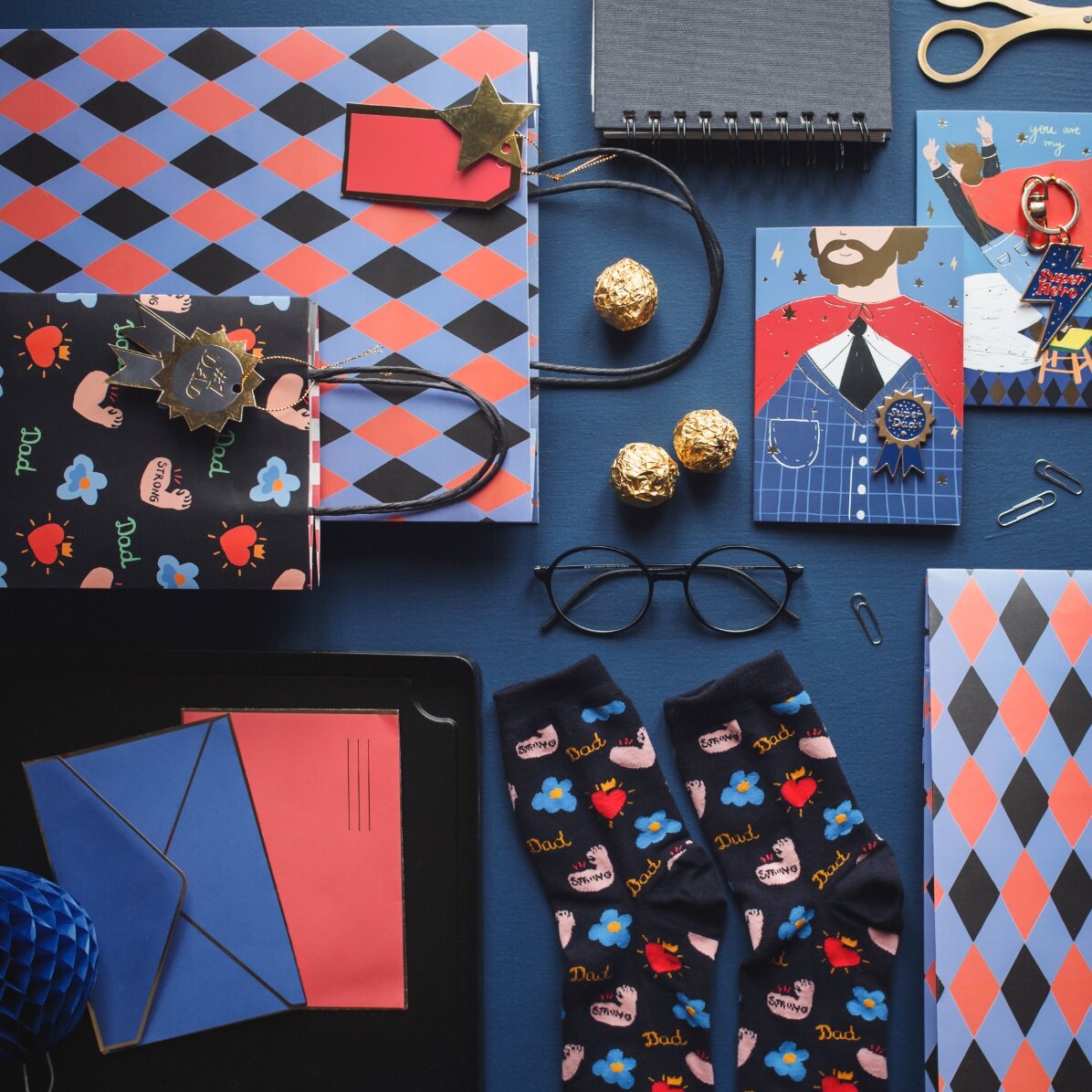 Pungă cadou - model mix romburi